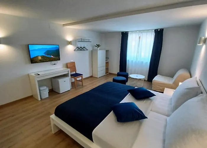 Appartement Amaryllis Family