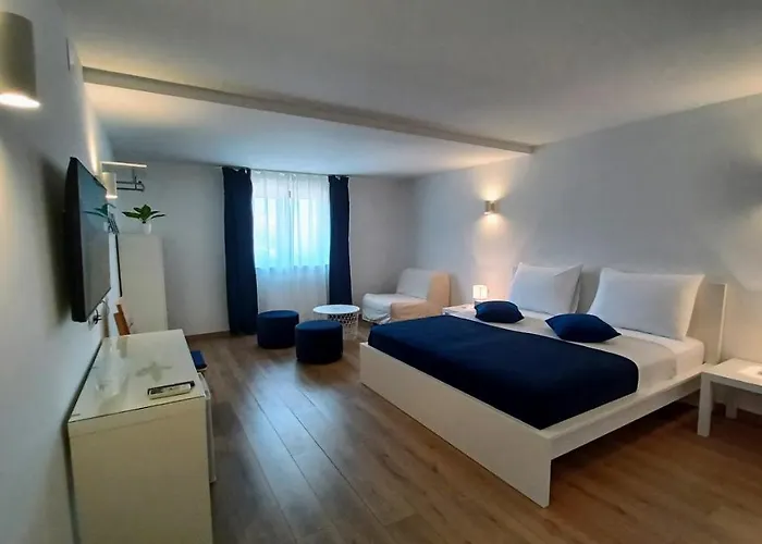 Amaryllis Family Appartement Veli Lošinj
